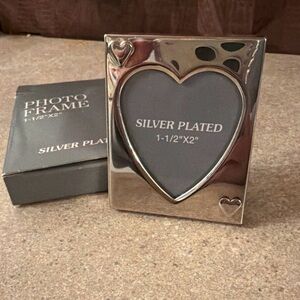 Vtg Silver Plated Mini Heart Picture Frame With Felted Backing Comes With Box